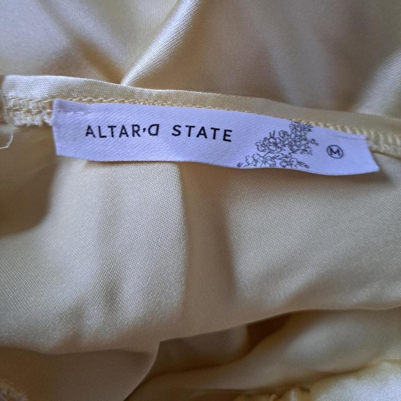 NWT Altar’d State Paityn Strapless Maxi Dress Satin Yellow - Picture 4 of 5